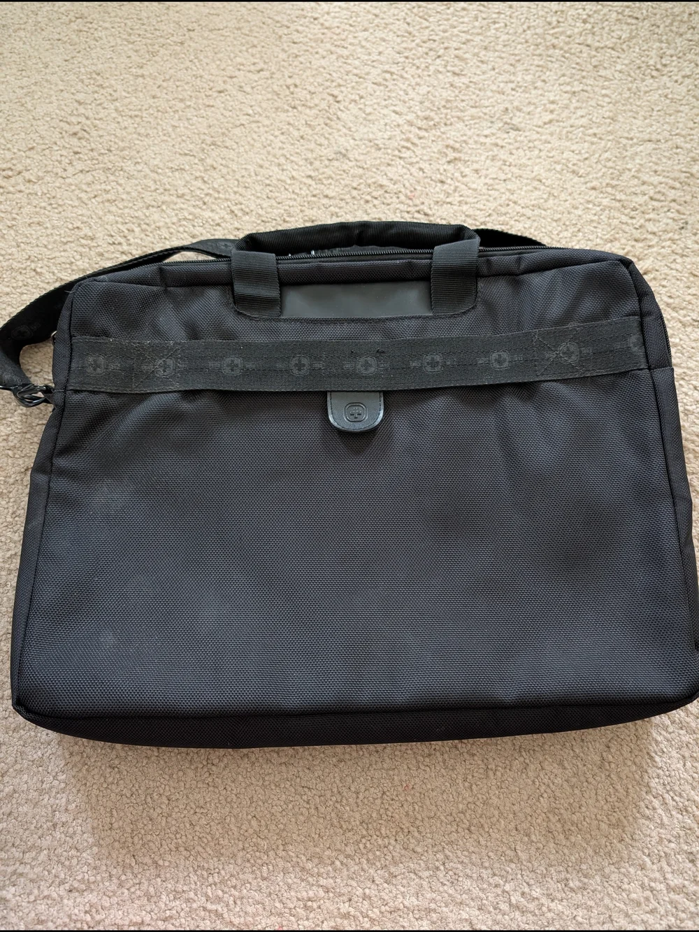 SwissGear Black Padded Laptop Messenger Bag